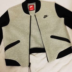Nike bomber